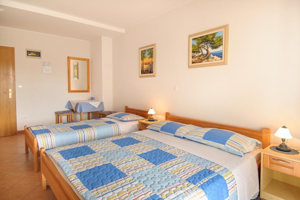 Bed And Breakfast Ritosa Poreč Buitenkant foto